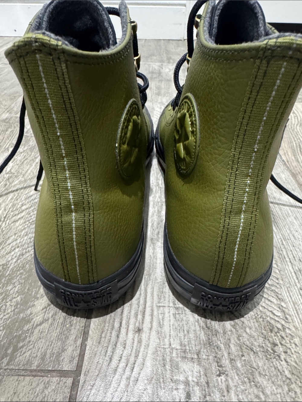 Converse Chuck Taylor All Star Winter Leather Sneakers - Picture 6 of 10